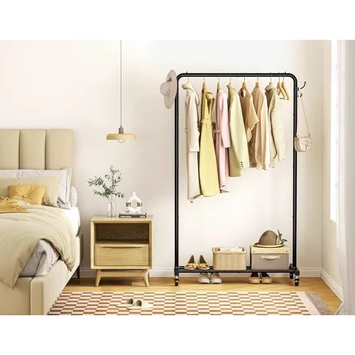Clothes Rail with Storage Shelf, detail view